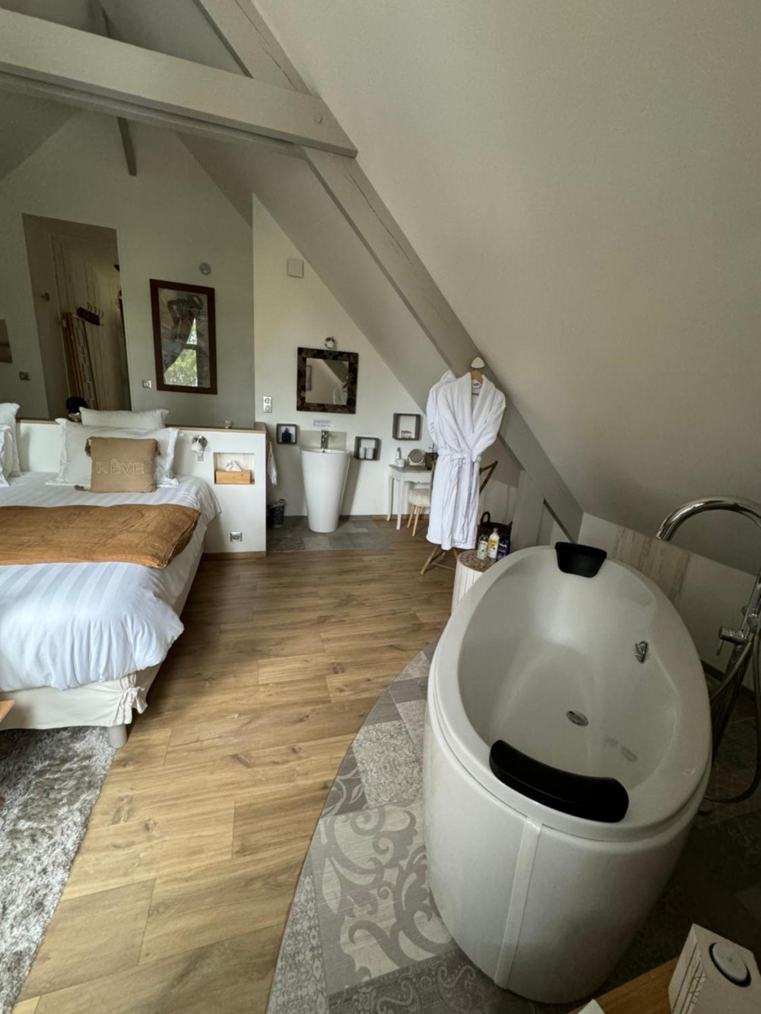 L'Oree Du Mont Proche Du Mont Saint Michel 뽕또흑송 외부 사진